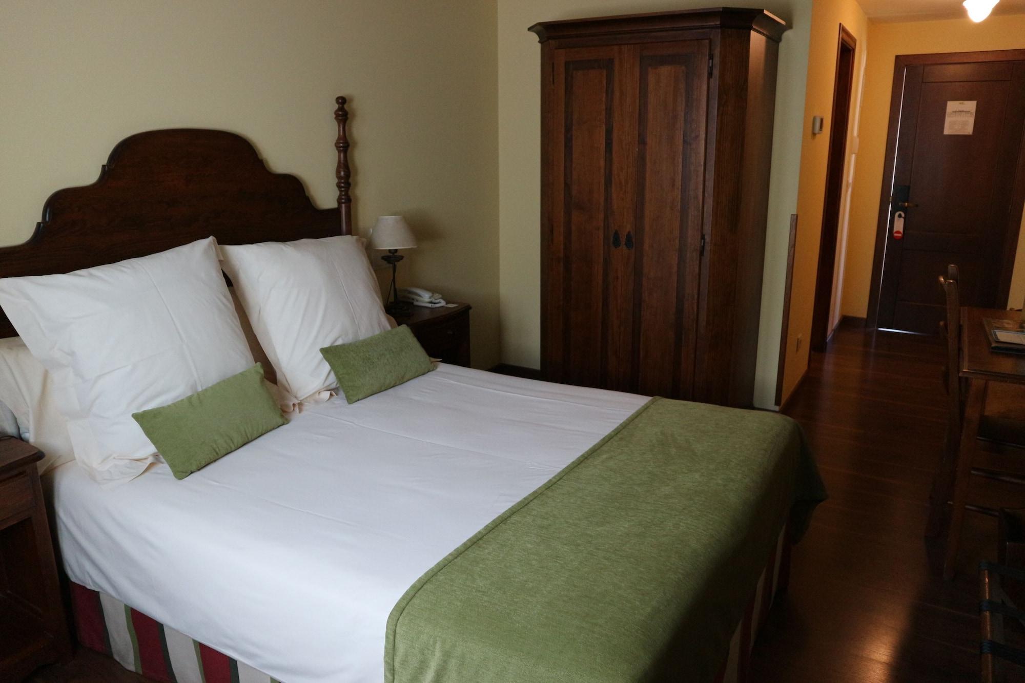 Hotel Virxe Da Cerca By Pousadas De Compostela Σαντιάγο ντε Κομποστέλα Εξωτερικό φωτογραφία