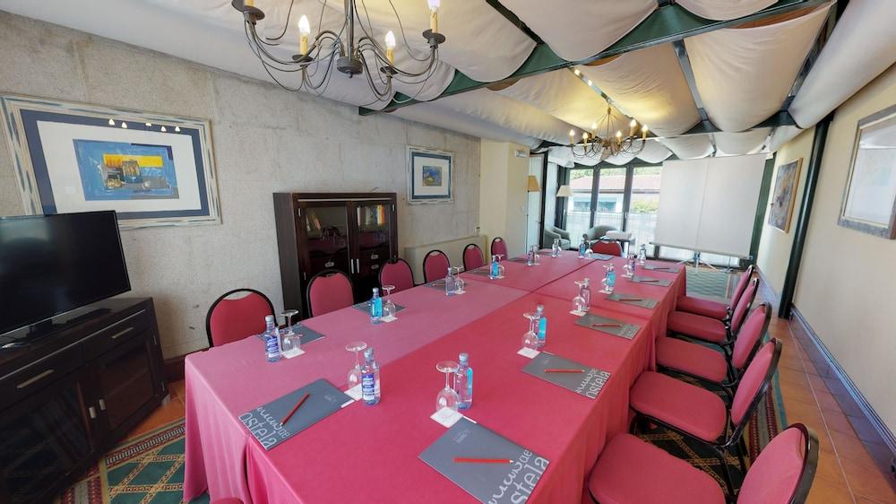 Hotel Virxe Da Cerca By Pousadas De Compostela Σαντιάγο ντε Κομποστέλα Εξωτερικό φωτογραφία