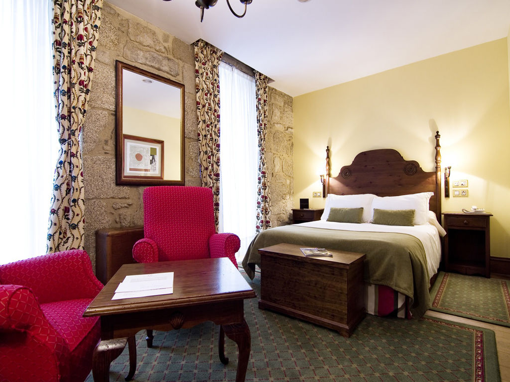 Hotel Virxe Da Cerca By Pousadas De Compostela Σαντιάγο ντε Κομποστέλα Δωμάτιο φωτογραφία